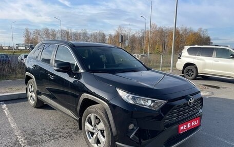 Toyota RAV4, 2021 год, 3 000 000 рублей, 1 фотография
