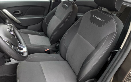 Renault Logan II, 2020 год, 1 250 000 рублей, 20 фотография