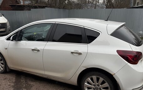 Opel Astra J, 2012 год, 800 000 рублей, 1 фотография