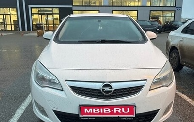 Opel Astra J, 2010 год, 600 000 рублей, 1 фотография