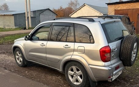 Toyota RAV4, 2004 год, 650 000 рублей, 3 фотография