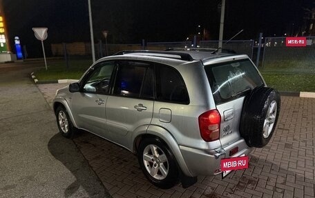 Toyota RAV4, 2004 год, 650 000 рублей, 5 фотография