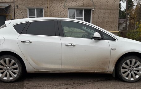 Opel Astra J, 2012 год, 800 000 рублей, 3 фотография