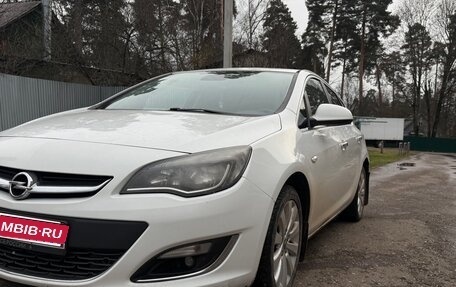 Opel Astra J, 2012 год, 800 000 рублей, 5 фотография