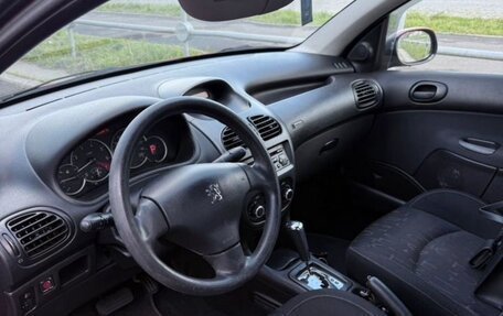 Peugeot 206, 2004 год, 370 000 рублей, 10 фотография