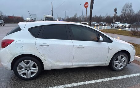 Opel Astra J, 2010 год, 600 000 рублей, 4 фотография