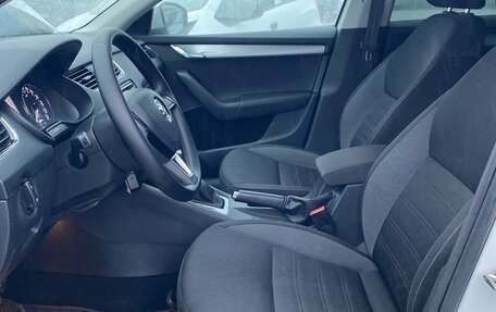 Skoda Octavia, 2017 год, 1 570 000 рублей, 6 фотография