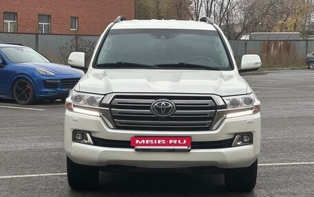 Toyota Land Cruiser 200, 2016 год, 6 500 000 рублей, 2 фотография