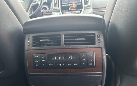 Toyota Land Cruiser 200, 2016 год, 6 500 000 рублей, 10 фотография