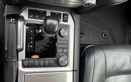 Toyota Land Cruiser 200, 2016 год, 6 500 000 рублей, 17 фотография