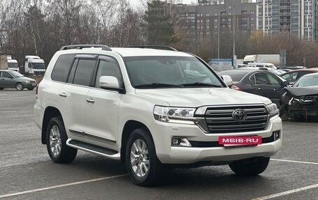 Toyota Land Cruiser 200, 2016 год, 6 500 000 рублей, 33 фотография