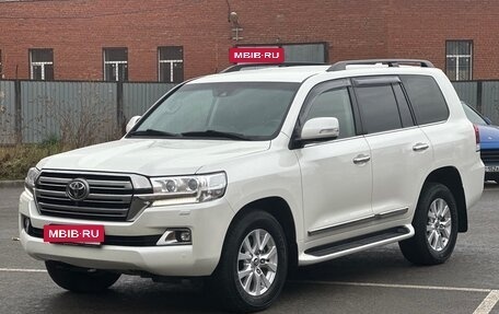 Toyota Land Cruiser 200, 2016 год, 6 500 000 рублей, 25 фотография