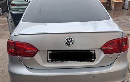 Volkswagen Jetta VI, 2013 год, 1 075 000 рублей, 6 фотография