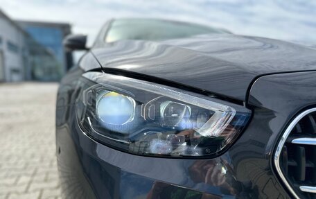 Mercedes-Benz E-Класс, 2020 год, 4 500 000 рублей, 10 фотография