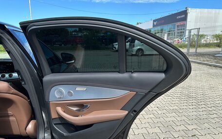 Mercedes-Benz E-Класс, 2020 год, 4 500 000 рублей, 22 фотография