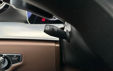 Mercedes-Benz E-Класс, 2020 год, 4 500 000 рублей, 39 фотография