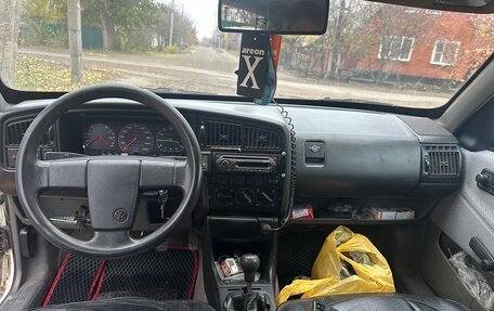 Volkswagen Passat B3, 1988 год, 250 000 рублей, 9 фотография