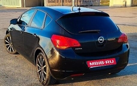 Opel Astra J, 2010 год, 700 000 рублей, 4 фотография