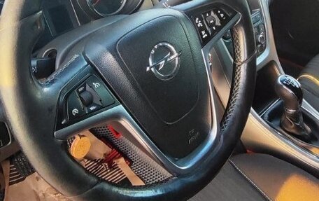 Opel Astra J, 2010 год, 700 000 рублей, 7 фотография