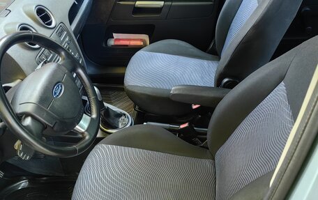 Ford Fusion I, 2006 год, 300 000 рублей, 10 фотография