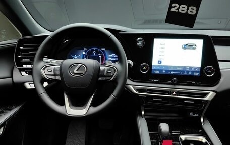 Lexus RX IV рестайлинг, 2025 год, 8 100 000 рублей, 17 фотография