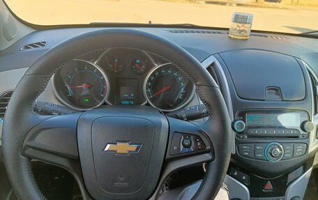 Chevrolet Cruze II, 2013 год, 855 000 рублей, 13 фотография