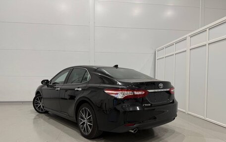 Toyota Camry, 2023 год, 5 700 000 рублей, 4 фотография