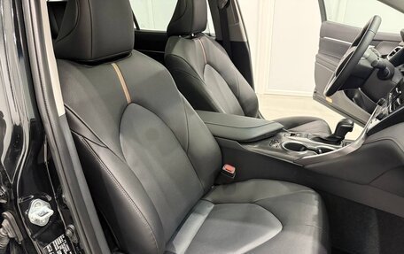 Toyota Camry, 2023 год, 5 700 000 рублей, 16 фотография