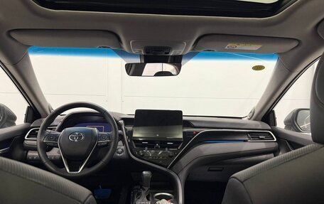 Toyota Camry, 2023 год, 5 700 000 рублей, 17 фотография