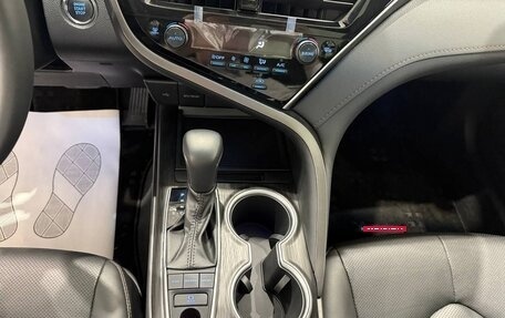 Toyota Camry, 2023 год, 5 700 000 рублей, 18 фотография