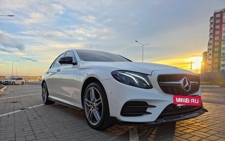 Mercedes-Benz E-Класс, 2017 год, 3 199 000 рублей, 5 фотография