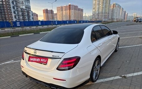 Mercedes-Benz E-Класс, 2017 год, 3 199 000 рублей, 10 фотография