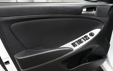 Hyundai Solaris II рестайлинг, 2014 год, 887 000 рублей, 15 фотография