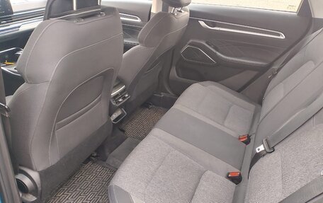 Geely Emgrand, 2023 год, 1 165 800 рублей, 9 фотография