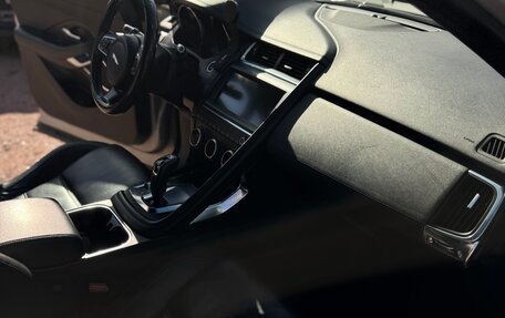 Jaguar E-Pace, 2018 год, 2 190 000 рублей, 4 фотография