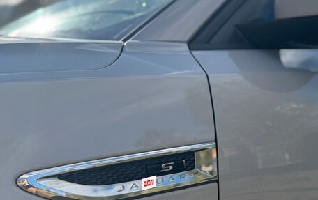 Jaguar E-Pace, 2018 год, 2 190 000 рублей, 15 фотография