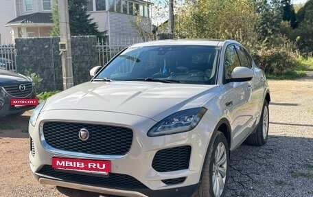 Jaguar E-Pace, 2018 год, 2 190 000 рублей, 23 фотография