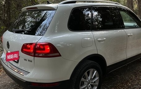 Volkswagen Touareg III, 2011 год, 2 150 000 рублей, 4 фотография