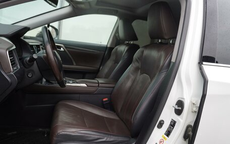 Lexus RX IV рестайлинг, 2019 год, 2 999 000 рублей, 14 фотография