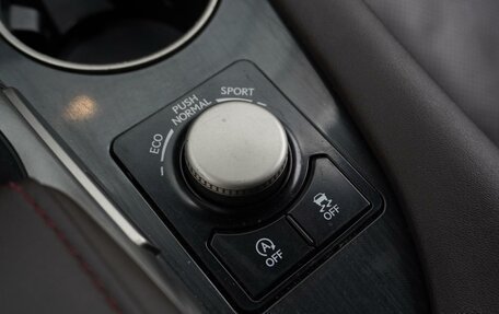 Lexus RX IV рестайлинг, 2019 год, 2 999 000 рублей, 28 фотография