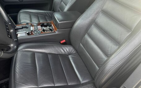 Volkswagen Touareg III, 2006 год, 1 340 000 рублей, 10 фотография