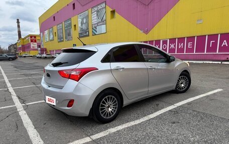 Hyundai i30 II рестайлинг, 2013 год, 980 000 рублей, 2 фотография