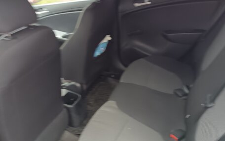 Hyundai Solaris II рестайлинг, 2012 год, 850 000 рублей, 3 фотография