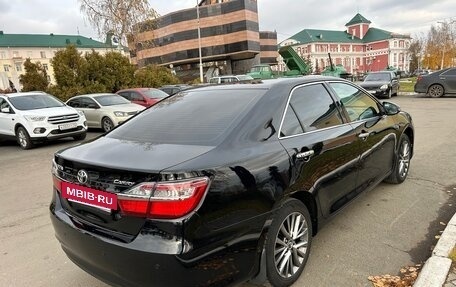 Toyota Camry, 2016 год, 1 900 000 рублей, 6 фотография