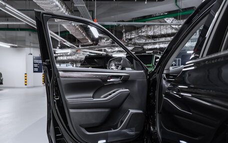 Toyota Highlander, 2025 год, 5 900 000 рублей, 24 фотография