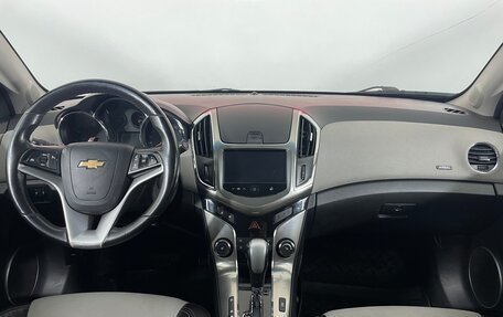 Chevrolet Cruze II, 2013 год, 700 000 рублей, 10 фотография