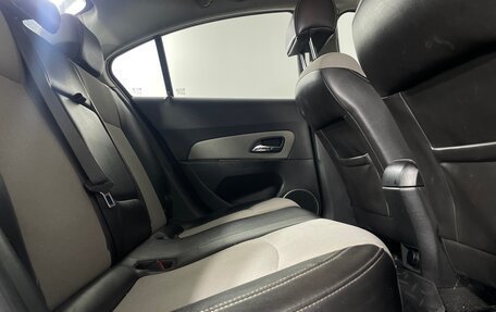 Chevrolet Cruze II, 2013 год, 700 000 рублей, 20 фотография