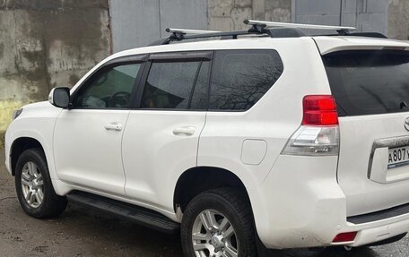 Toyota Land Cruiser Prado 150 рестайлинг 2, 2010 год, 3 000 000 рублей, 3 фотография