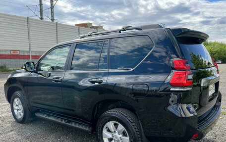 Toyota Land Cruiser Prado 150 рестайлинг 2, 2021 год, 5 490 000 рублей, 5 фотография