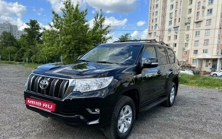 Toyota Land Cruiser Prado 150 рестайлинг 2, 2021 год, 5 490 000 рублей, 2 фотография